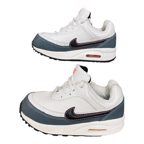 Nike Toddler Shoes - Picture 3 of 8